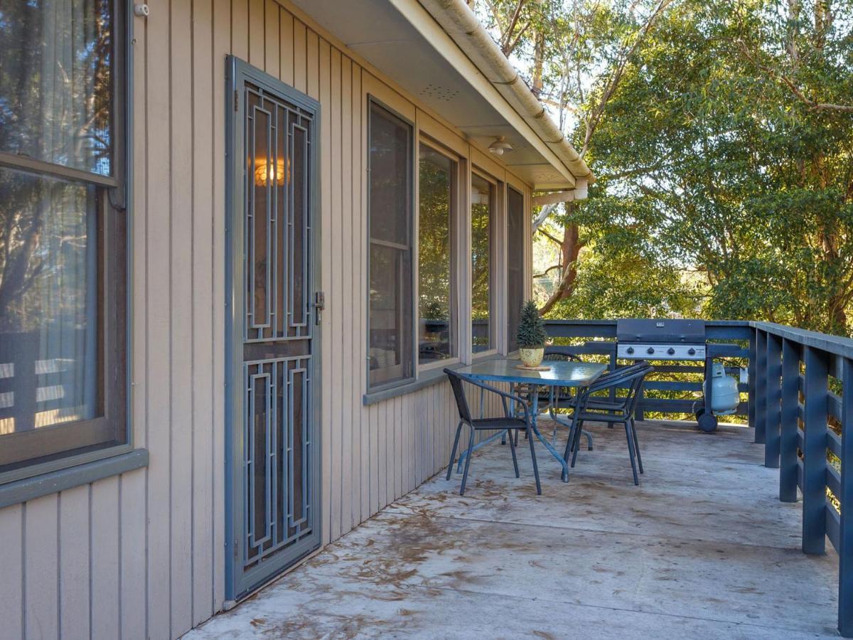Gumtree Cottage Хоукс Нест Екстериор снимка